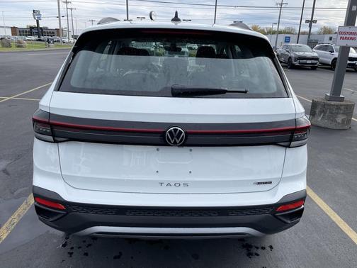 2025 Volkswagen Taos 1.5T S