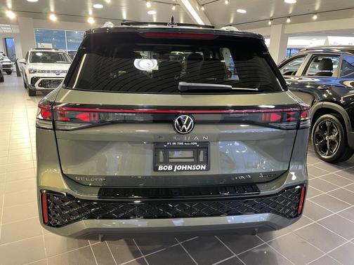 2026 Volkswagen Tiguan 2.0T SEL R-Line 4MOTION