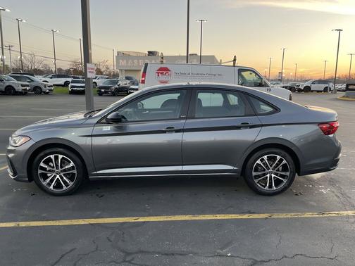 2025 Volkswagen Jetta 1.5T Sport