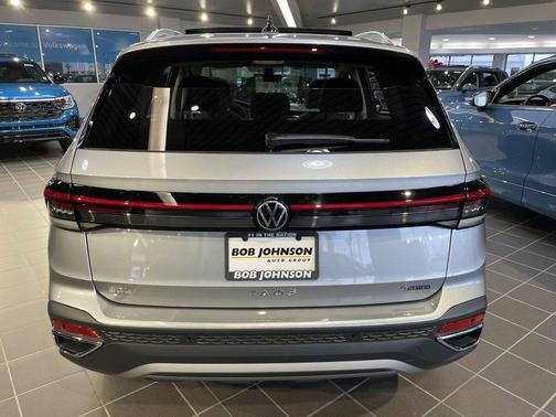 2025 Volkswagen Taos 1.5T SEL