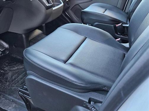 2025 Ford Transit-250 148 WB Medium Roof Cargo