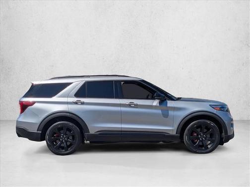 Iconic Silver Metallic 2022 Ford Explorer ST