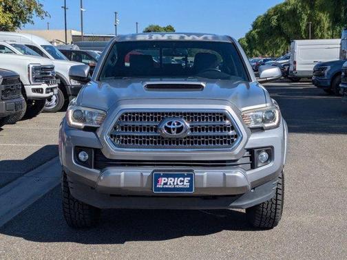 2016 Toyota Tacoma TRD Sport