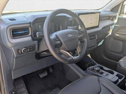 2025 Ford Maverick Lobo Standard