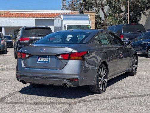 2022 Nissan Altima 2.5 SR