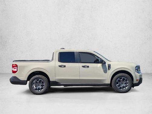 Desert Sand 2025 Ford Maverick XLT