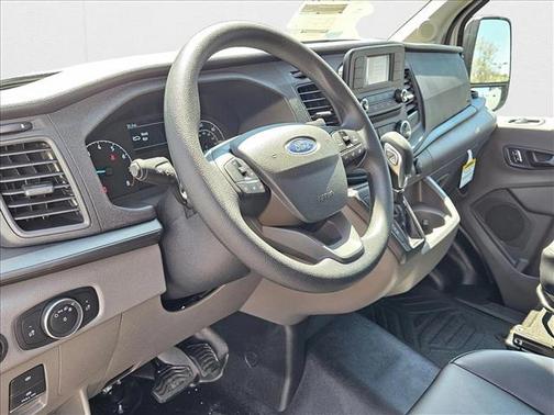 2025 Ford Transit-250 148 WB Medium Roof Cargo