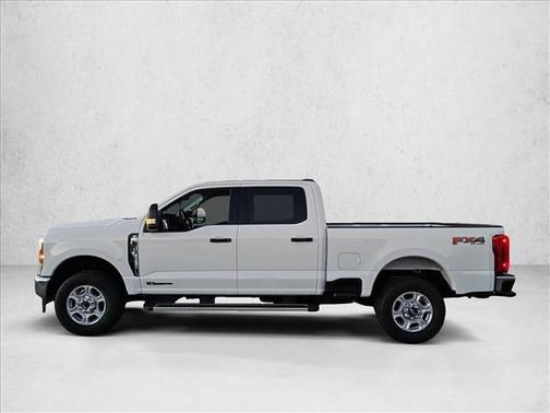 Oxford White 2026 Ford F-250 XLT