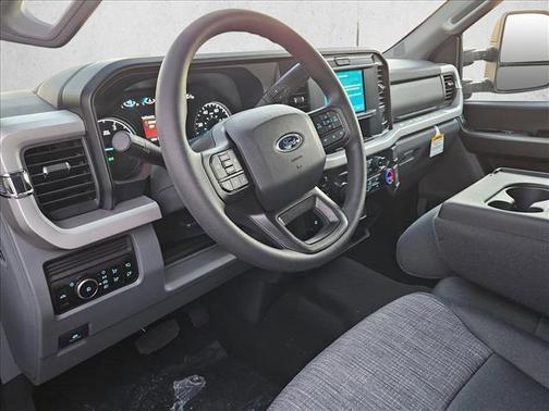 Oxford White 2026 Ford F-250 XLT
