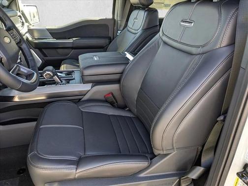 Avalanche 2026 Ford F-150 Platinum