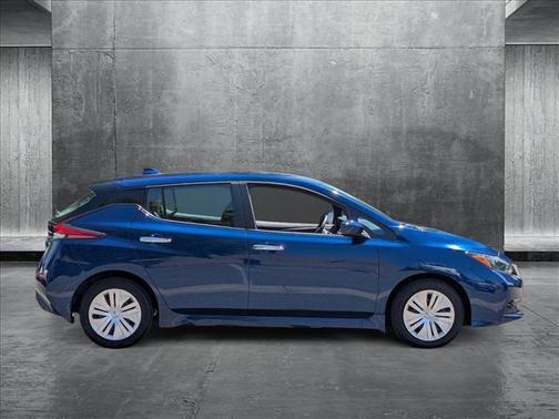 2022 Nissan Leaf S
