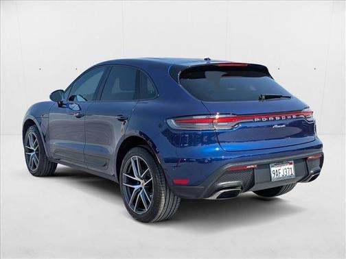 2022 Porsche Macan Base