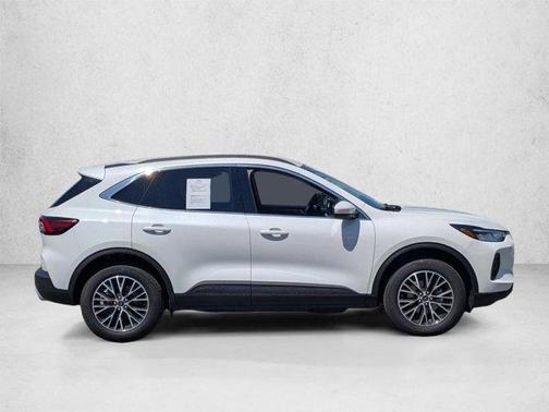 Star White 2025 Ford Escape PHEV
