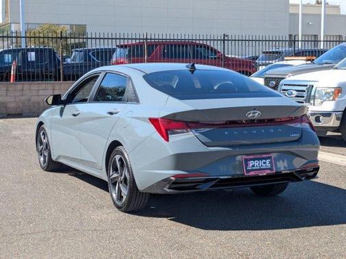 2023 Hyundai ELANTRA Limited