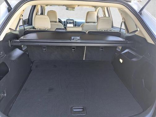 Oxford White 2021 Ford Edge SE