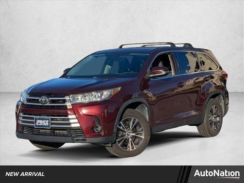 2019 Toyota Highlander LE