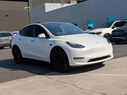2023 Tesla Model Y Long Range