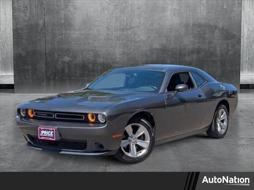 2015 Dodge Challenger SXT