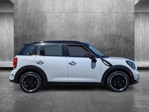 2016 MINI Countryman Cooper S