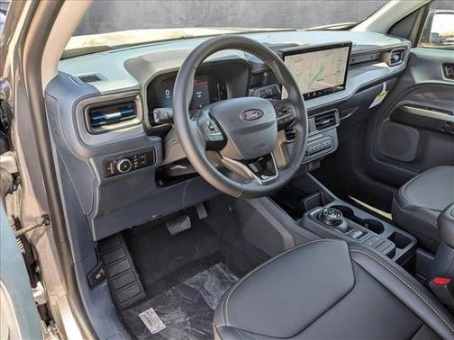 2025 Ford Maverick Lobo Standard
