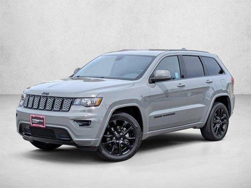 Sting Gray Clearcoat 2020 Jeep Grand Cherokee Altitude