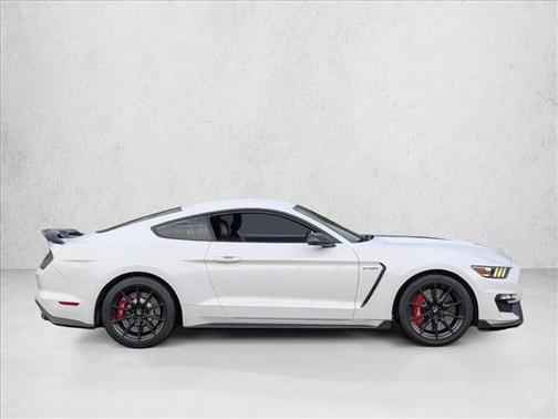 2016 Ford Shelby GT350 Base