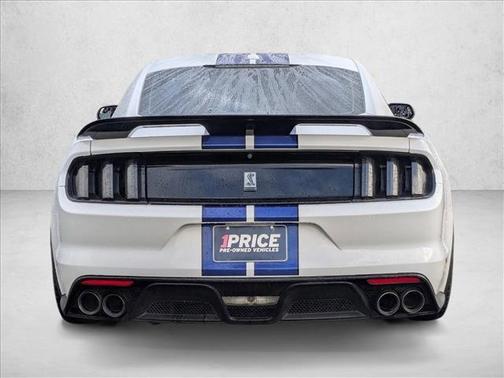 2016 Ford Shelby GT350 Base