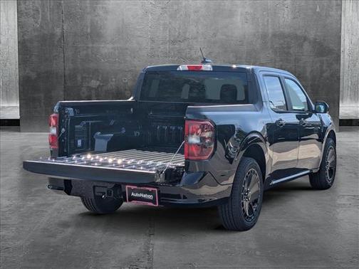 2025 Ford Maverick Lobo Standard