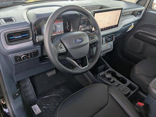 2025 Ford Maverick Lobo Standard