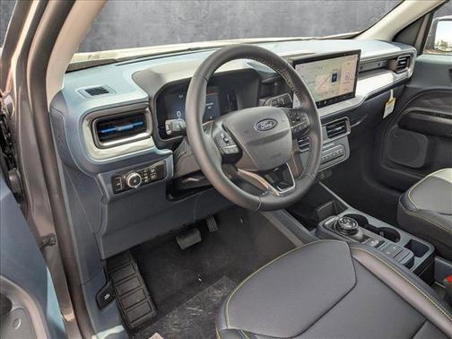2025 Ford Maverick Lobo Standard