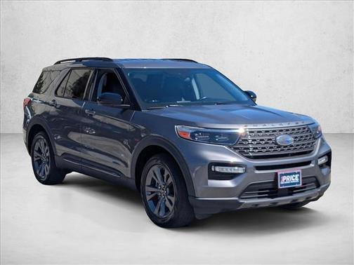 Carbonized Gray Metallic 2022 Ford Explorer XLT