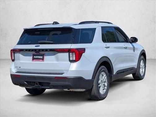 Space White Metallic 2026 Ford Explorer Active
