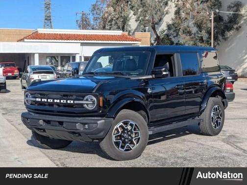 2024 Ford Bronco Outer Banks