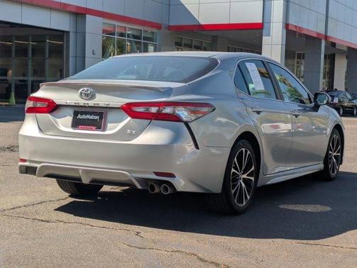 2018 Toyota Camry SE