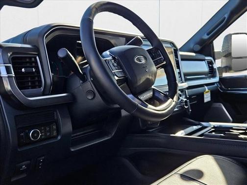 2025 Ford F-250 Platinum