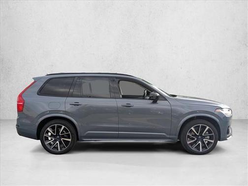 2023 Volvo XC90 Recharge Plug-In Hybrid T8 Ultimate Dark Theme 7-Seater