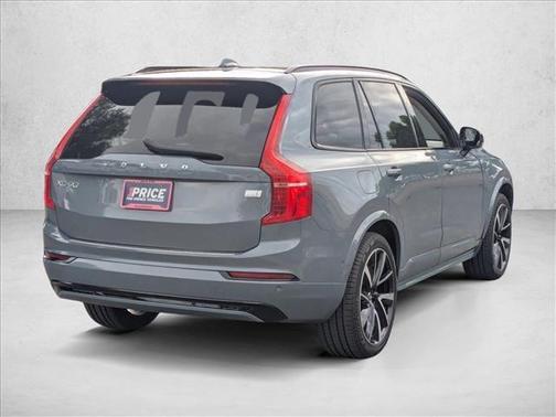 2023 Volvo XC90 Recharge Plug-In Hybrid T8 Ultimate Dark Theme 7-Seater