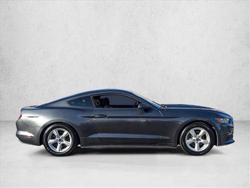 2017 Ford Mustang V6