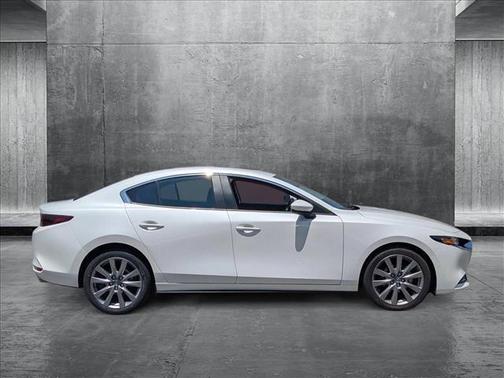 2023 Mazda Mazda3 FWD w/Preferred Package