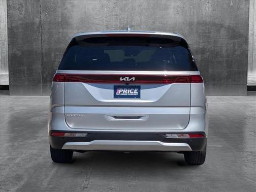2023 Kia Carnival LX