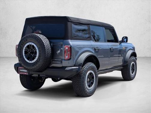 Carbonized Gray Metallic 2026 Ford Bronco Badlands