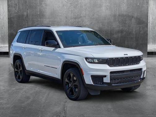 2022 Jeep Grand Cherokee L Laredo