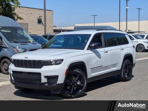 2022 Jeep Grand Cherokee L Laredo