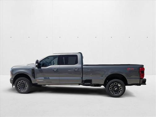 2025 Ford F-350 Platinum