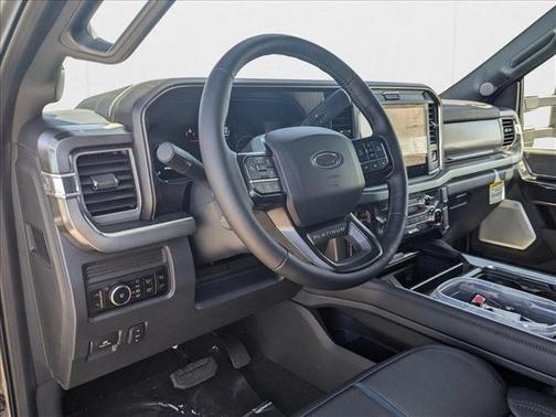 2025 Ford F-350 Platinum