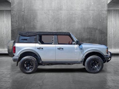 2022 Ford Bronco Black Diamond