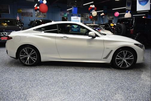 2017 INFINITI Q60 2.0t Premium