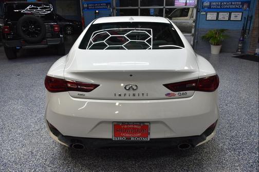 2017 INFINITI Q60 2.0t Premium