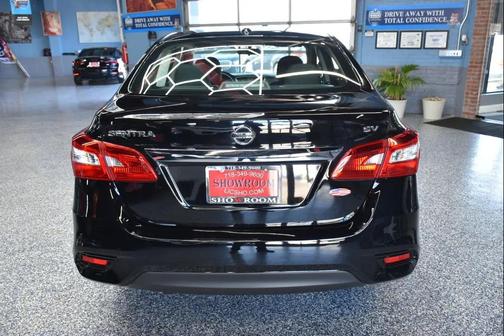 Super Black 2019 Nissan Sentra SV