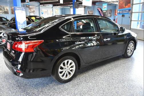 Super Black 2019 Nissan Sentra SV